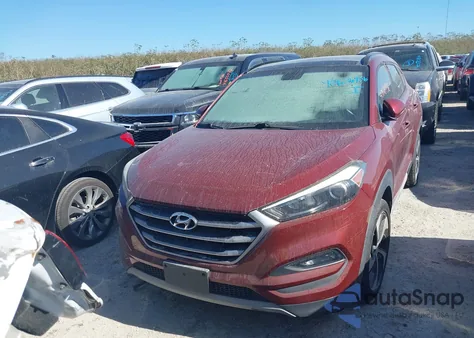 2018 Hyundai Tucson Value z USA, uszkodzony, nr VIN KM8J33A29JU794757